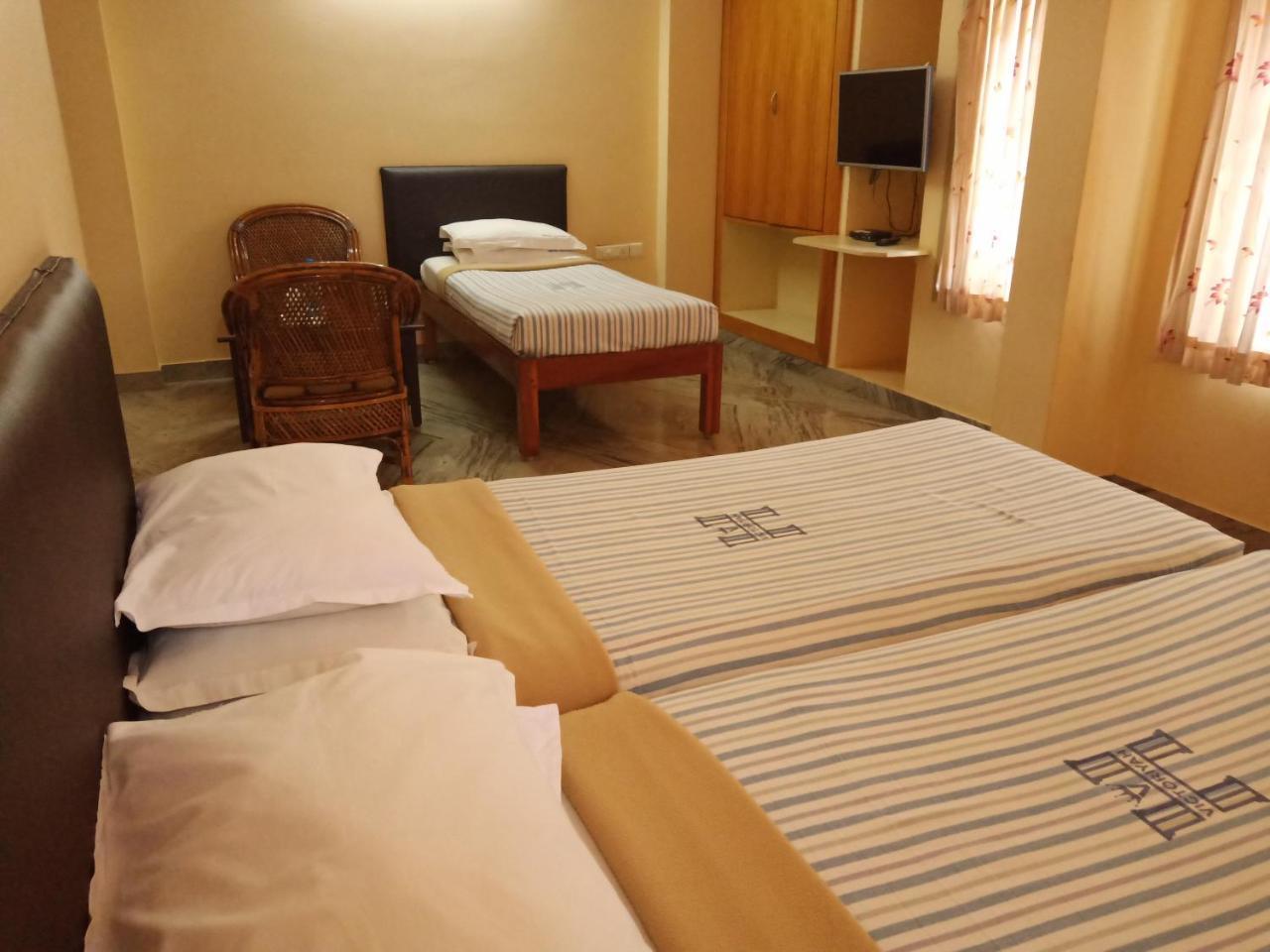 Hotel Victoriyah Thanjavur ภายนอก รูปภาพ